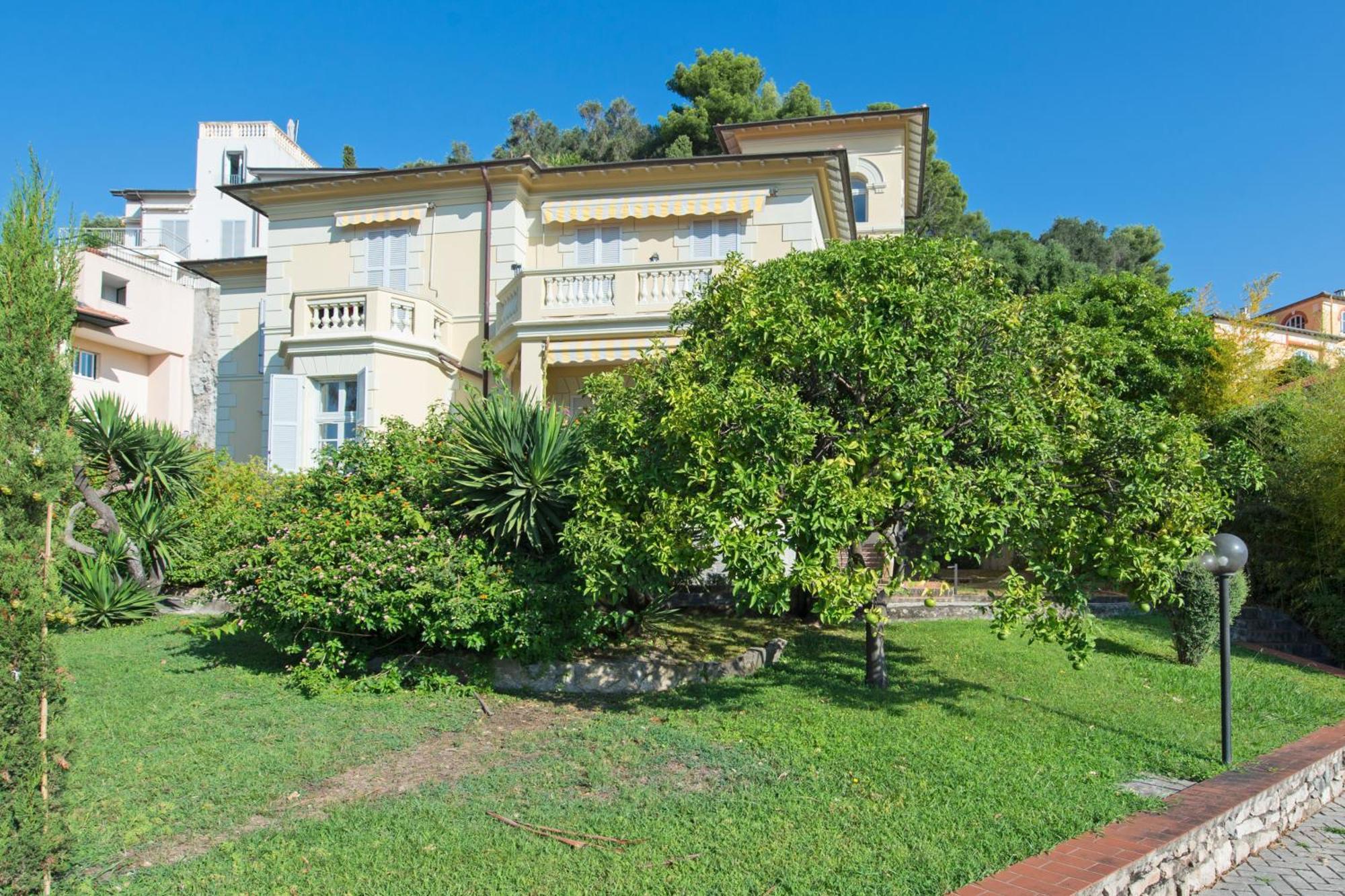 Oliviers -Agreable 2 Pieces Dans Maison Bourgeoise Menton Luaran gambar